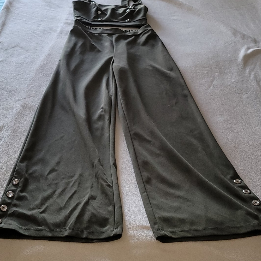 Pant suit